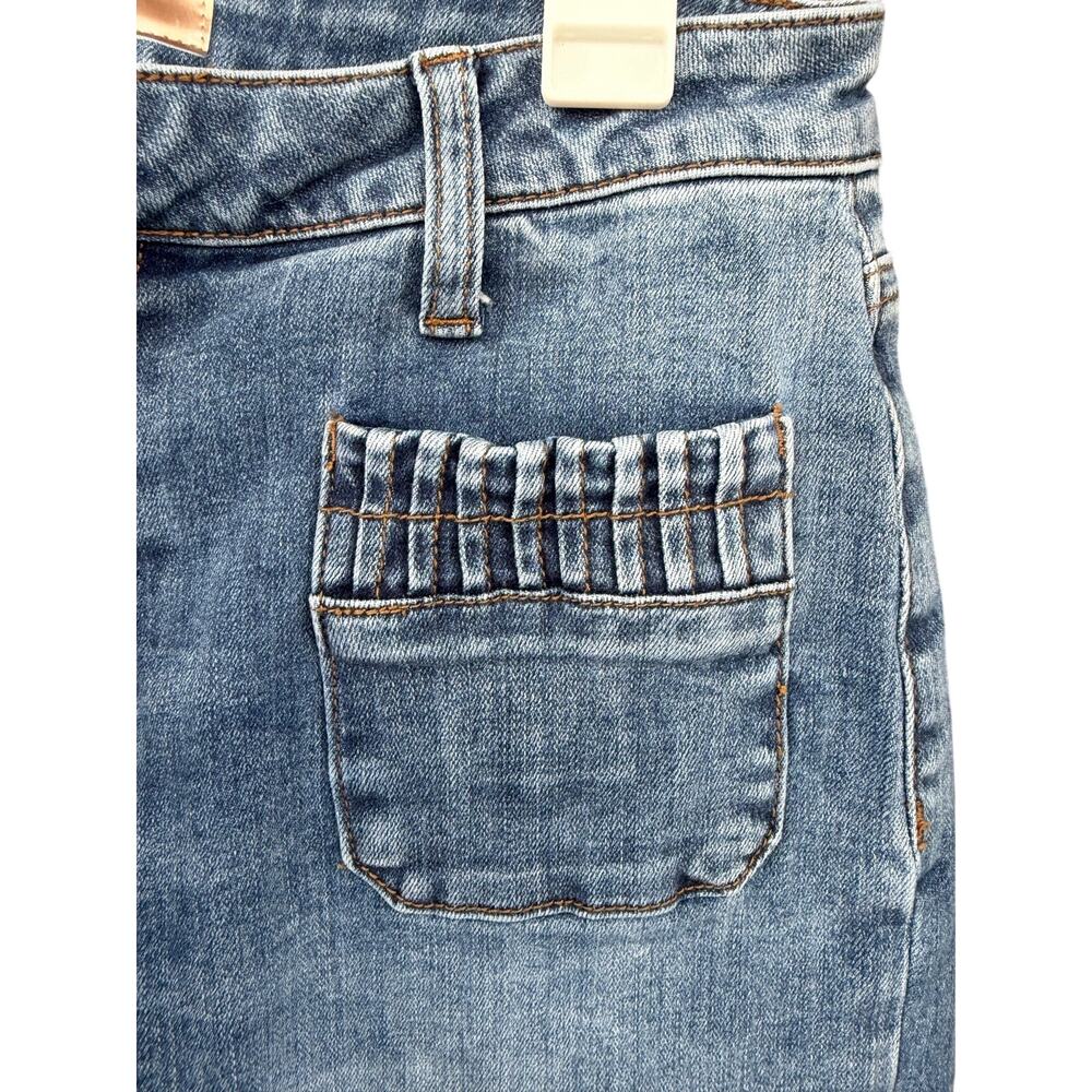 KUT from the Kloth Maya High-Rise Wide Leg Jeans in Affection 6 - Picture 5 of 8